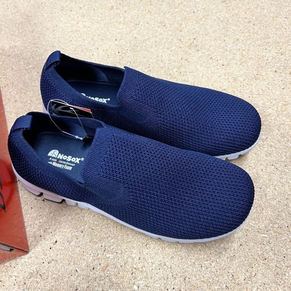 Deer stags no Sox slip on boys sneakers‎ size 5